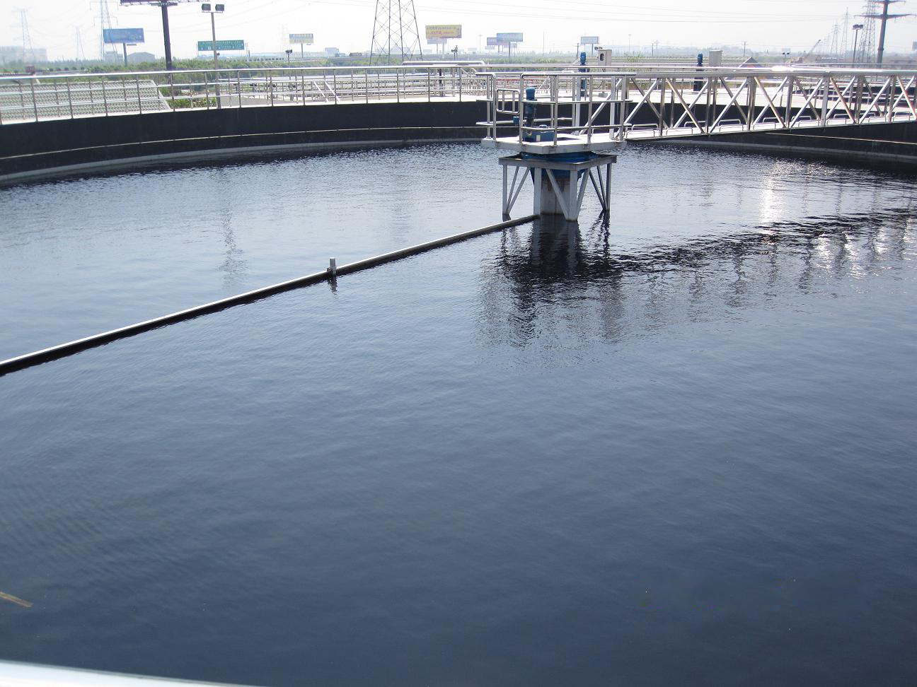 什么是污泥的離心濃縮法?衡量處理效果的指標是什么?-樂中環保